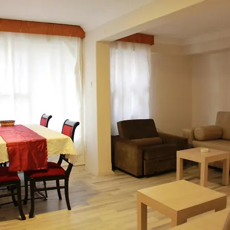 Apartment Luxor